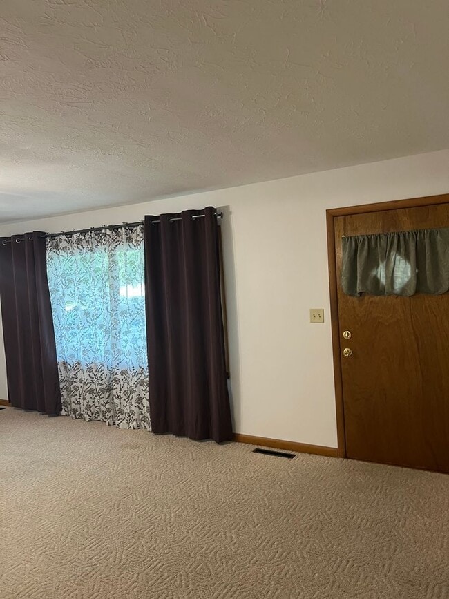 Photo - 2359 S Kings Ave