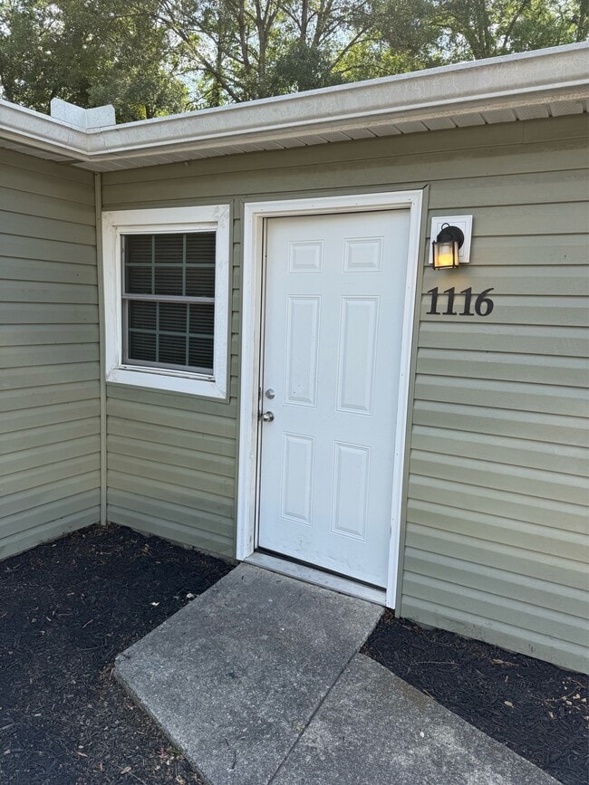 Building Photo - 1116 Cypress St Rental