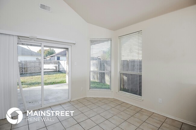 Photo - 2728 Bull Shoals Dr
