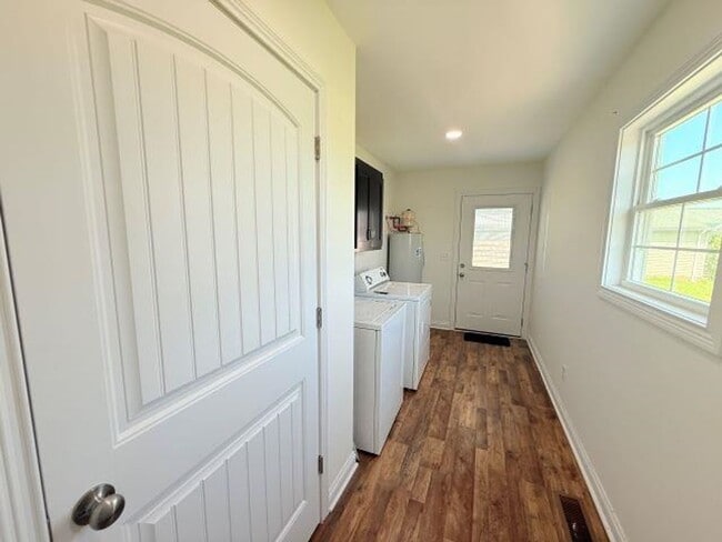 Photo - Country living close to city life!