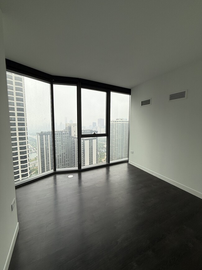 Photo - 450 E Waterside Dr