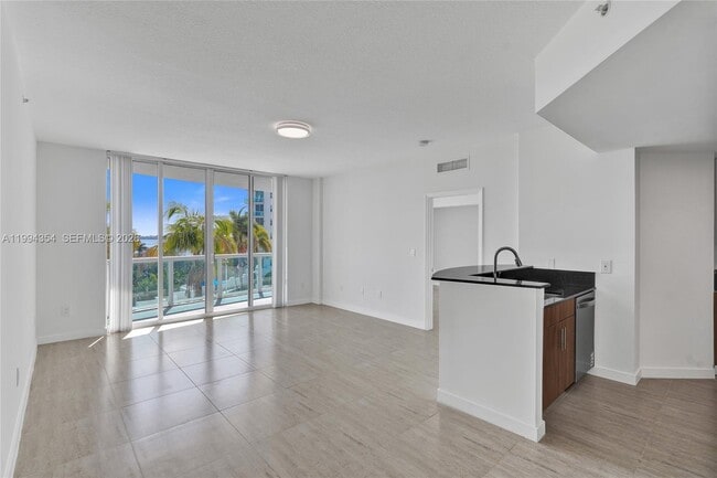 Photo - 7900 Harbor Island Dr Unit 711