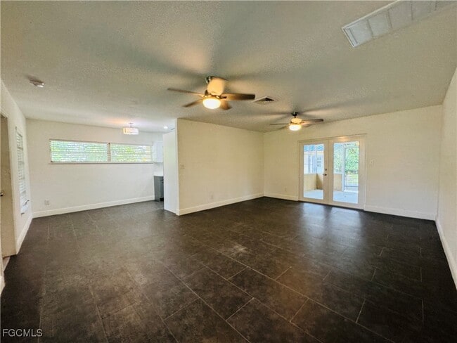 Building Photo - 311 Royal Palm Park Rd Rental