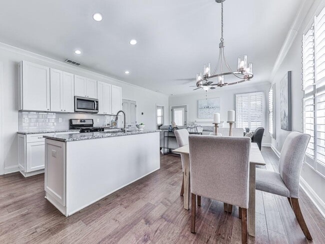 Photo - 37 Encore Ln