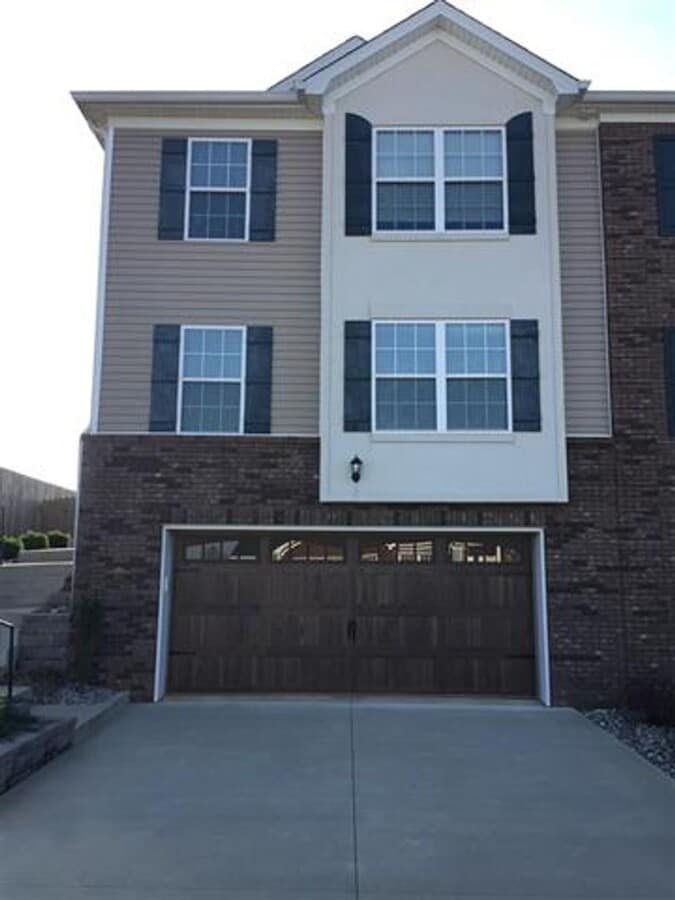 Photo - 160 Vineland Pkwy Dr