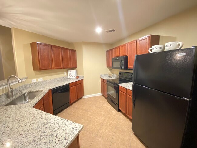 Photo - 513 Paddle Dr