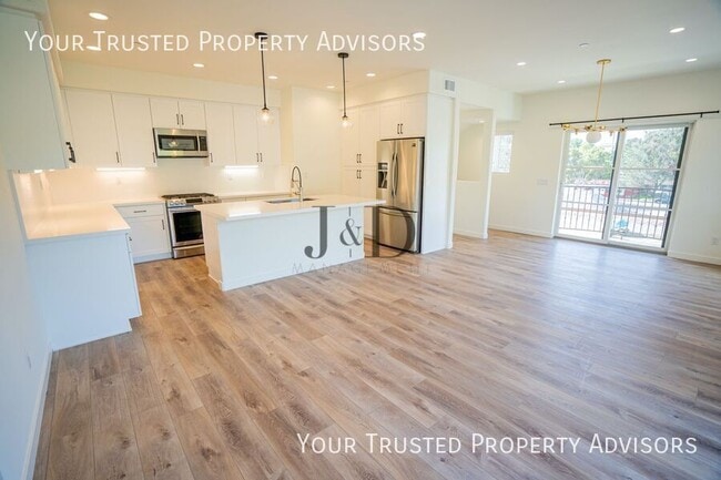 Building Photo - 1371 N Vulcan Ave Unit VUL1371