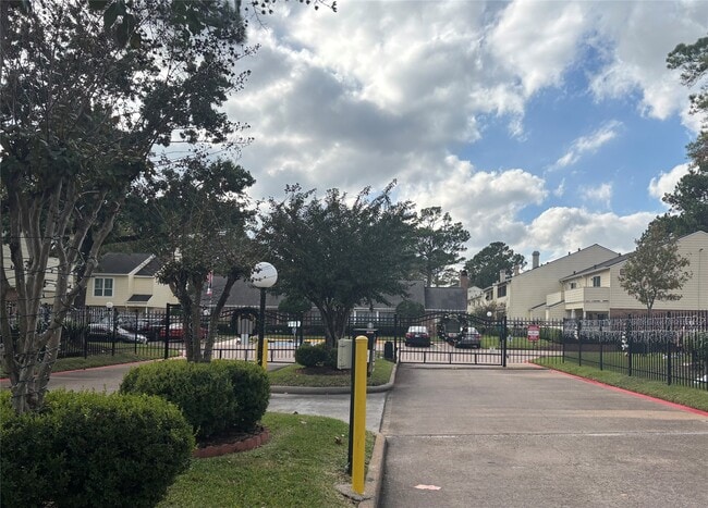 Photo - 14515 Wunderlich Dr Unidad 315