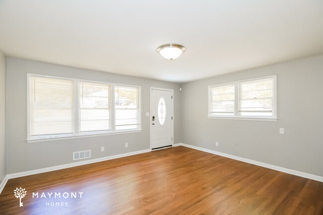 Photo - 8542 Taylor Rd