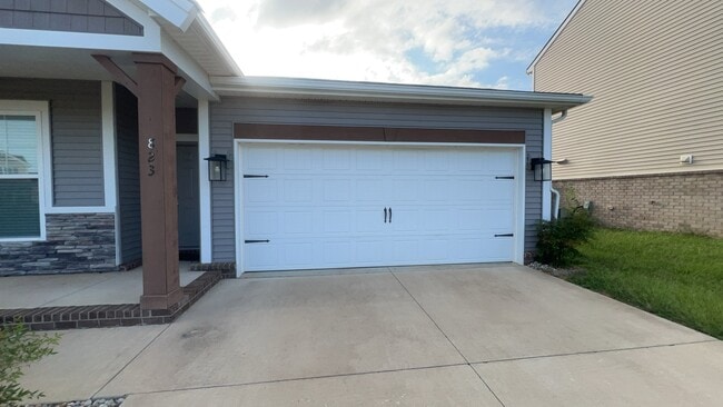 823 Saucer Ct