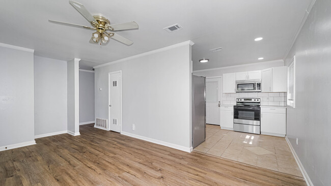 Photo - 2126 Evans Ave NW