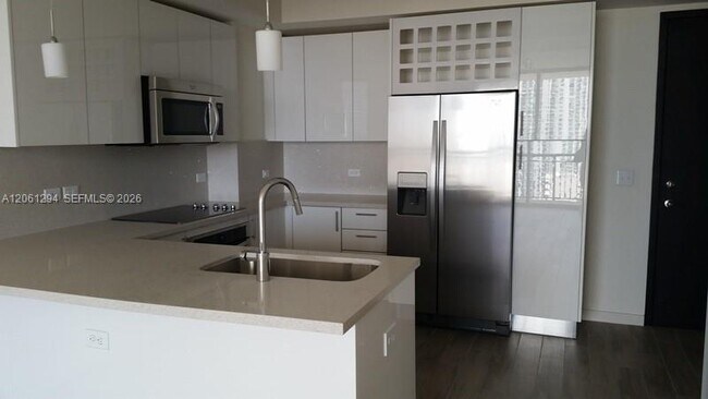 Photo - 999 SW 1st Ave Unidad 2510
