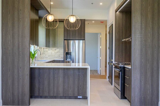 Photo - 487 Palisade Ave