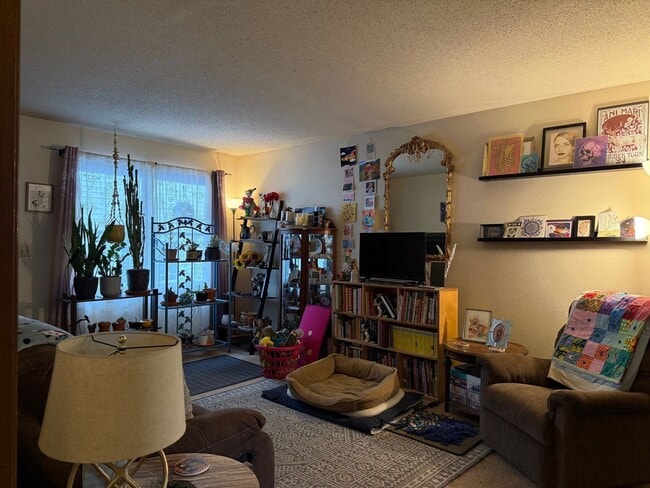 Photo - 1516 Delaware Ave Unit 2