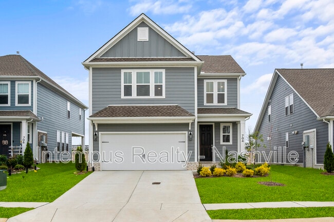 Building Photo - 704 Conifer Dr