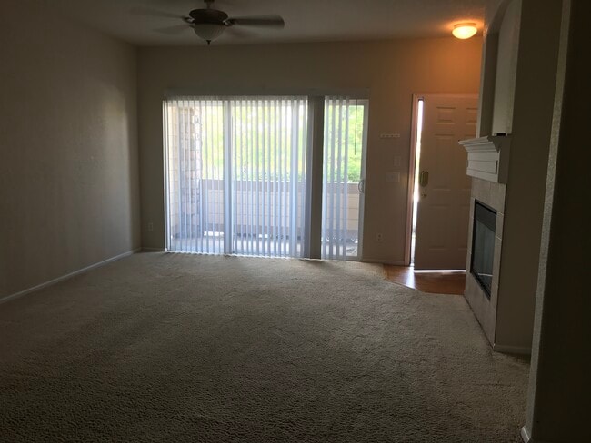 Photo - 22920 E Roxbury Dr