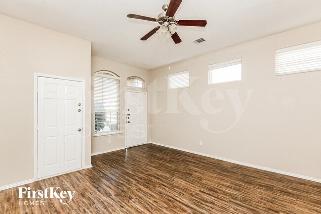 Photo - 5829 Parkview Hills Ln