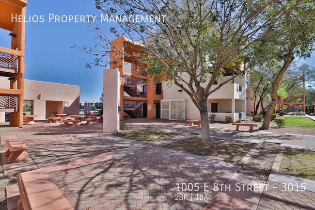 Building Photo - 1005 E 8th St Unit 3015 Rental