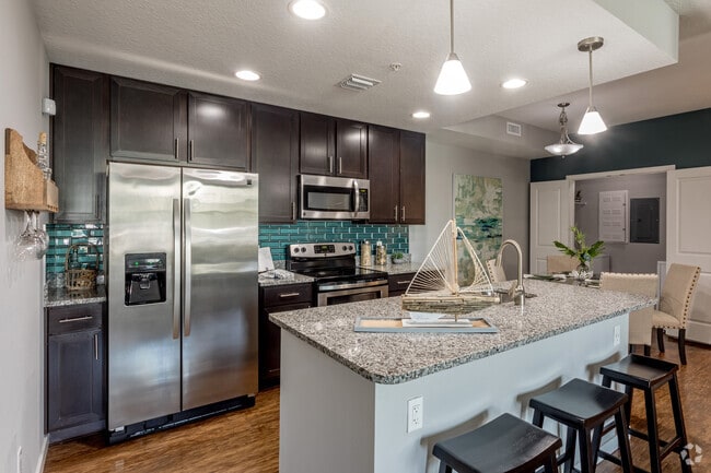 2BR,2BA - B2