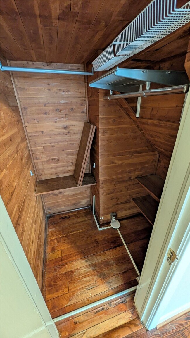 Photo - 412 Cordell St