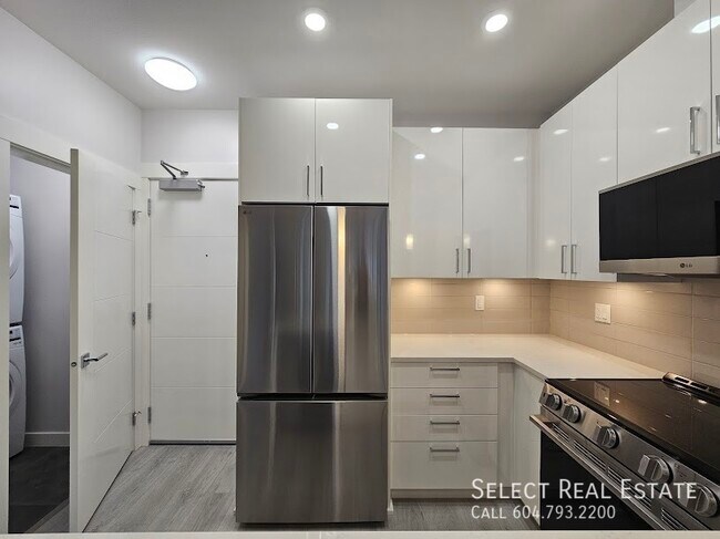 Photo - 33886 Pine St Unit 207