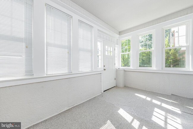 Photo - 511 Bettlewood Ave