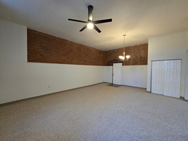 Photo - 147 Rawson Rd Unit G3