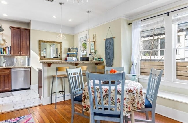 Photo - Elegant 2 bedroom 2 bath