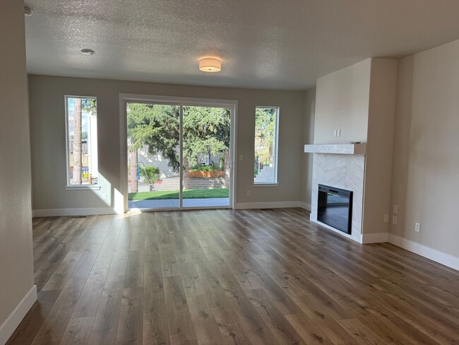 Photo - Beautiful Three Bedroom New Construction Home For Rent