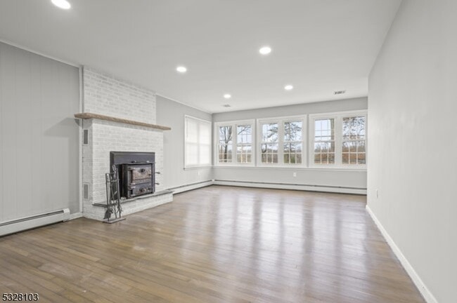 Photo - 427 Meyersville Rd