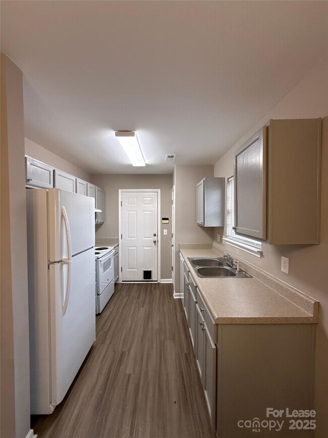 Photo - 3631 Joel Turner Dr