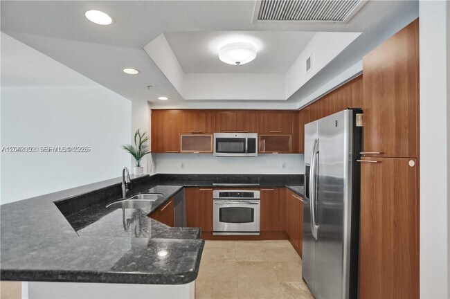 Photo - 15051 Royal Oaks Ln