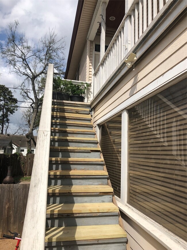 Photo - 543 W 27th St Unidad E