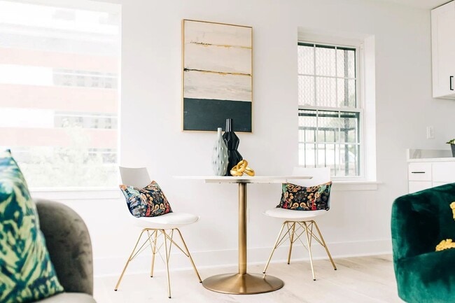 Photo - 415 St Paul St