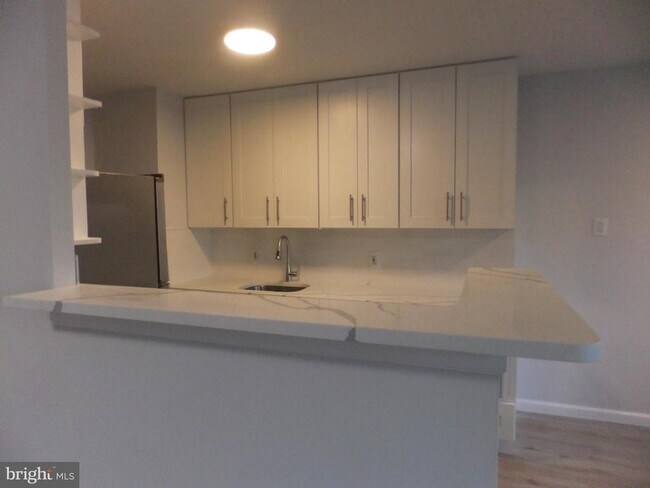 Photo - 1640 Oakwood Dr Unit W214