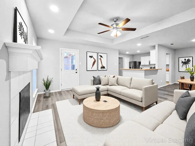 Photo - 214 Streamside Dr