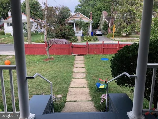 Photo - 748 Thayer Ave