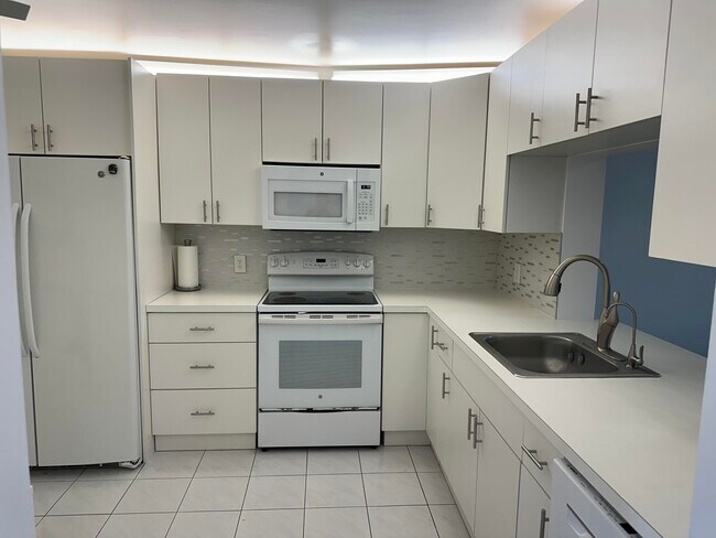 Photo - 901 SW 128th Terrace Unit 113a