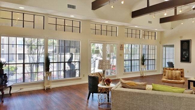 Photo - Wyndham on the Creek