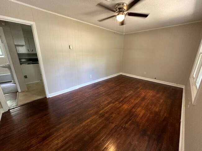Photo - 2339 2nd St