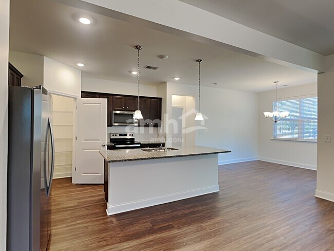 Photo - 6239 Bridlewood Ln