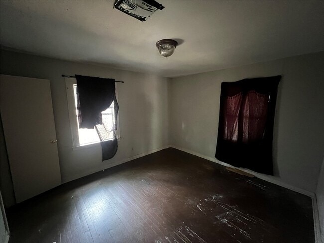 Photo - 5926 Southtown St