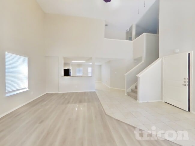 Photo - 2905 Englenook Dr