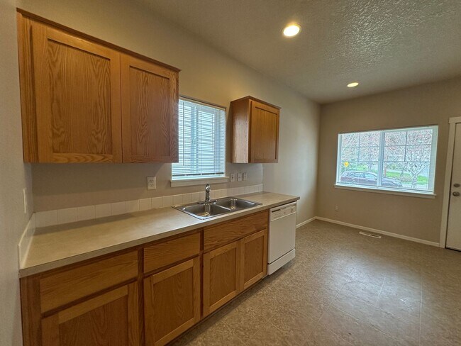 Photo - S0476 Unit 5830