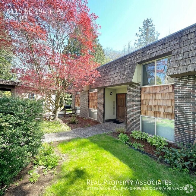 Building Photo - Quiet Apartment in Kenmore *Covered Parkin...