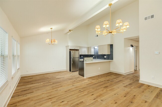 Photo - 2305 55th St Unidad 4