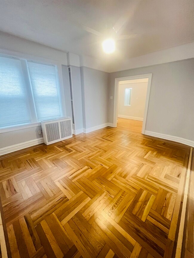 Building Photo - 3718 Park Ave Unit C1