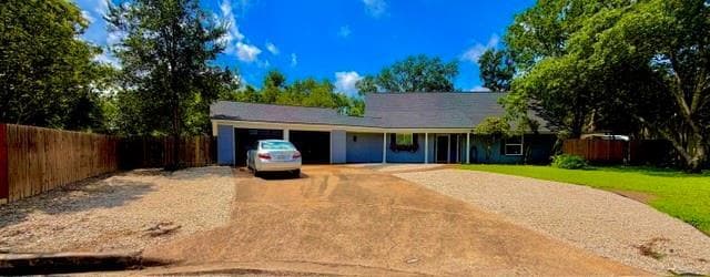 7303 Whispering Creek Cir