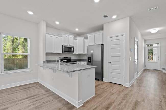 Photo - 223 Sandhill Pines Dr