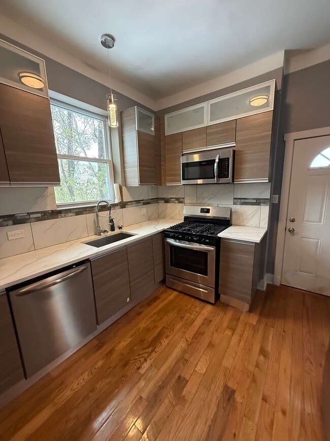 Photo - 438 E 49th St Unit 438-3